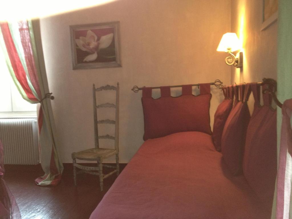 Chambre d'Hôtes La Noue Saint-Pierre-la-Palud Quarto foto